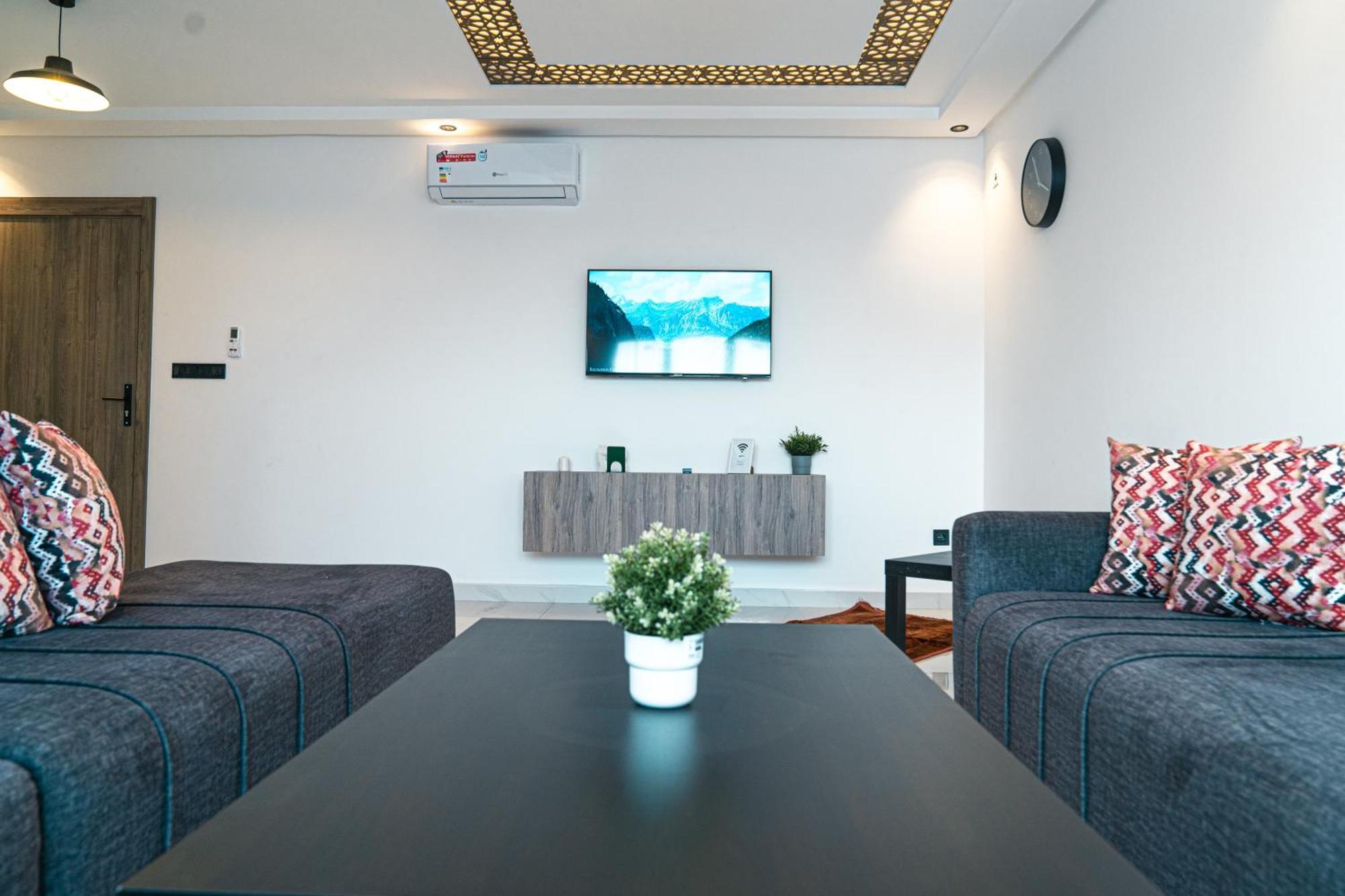 Residences & Suites 纳祖尔 外观 照片
